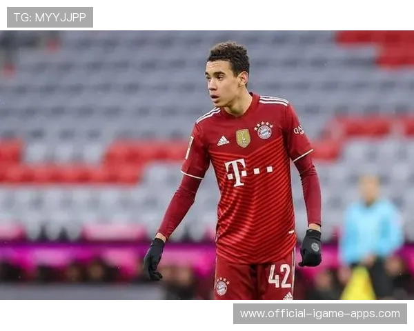 拜仁穆西亚拉盘带突破点燃全场，拜仁 穆夏拉